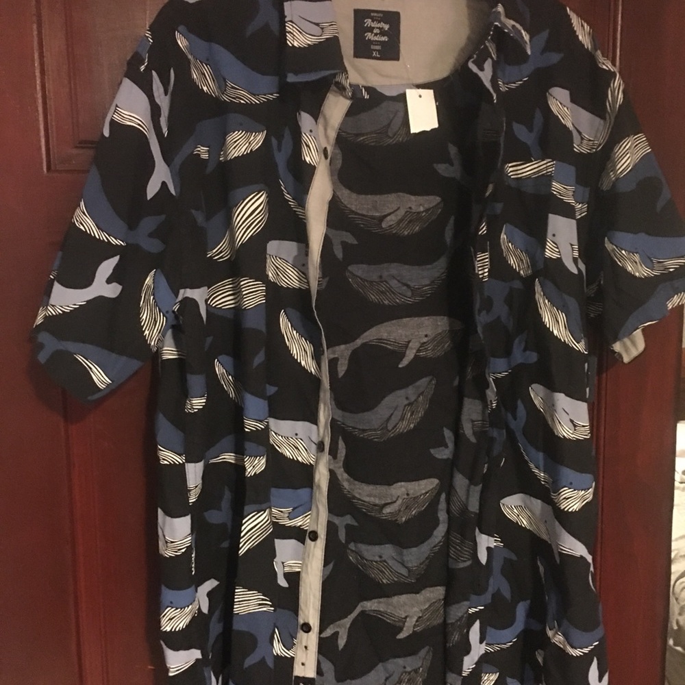 Men’s whale button down shirt